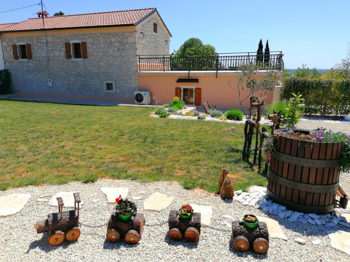 Villa Alma Kaštelir Extérieur photo